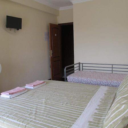 Homestay Marialva Park Seixal  Εξωτερικό φωτογραφία
