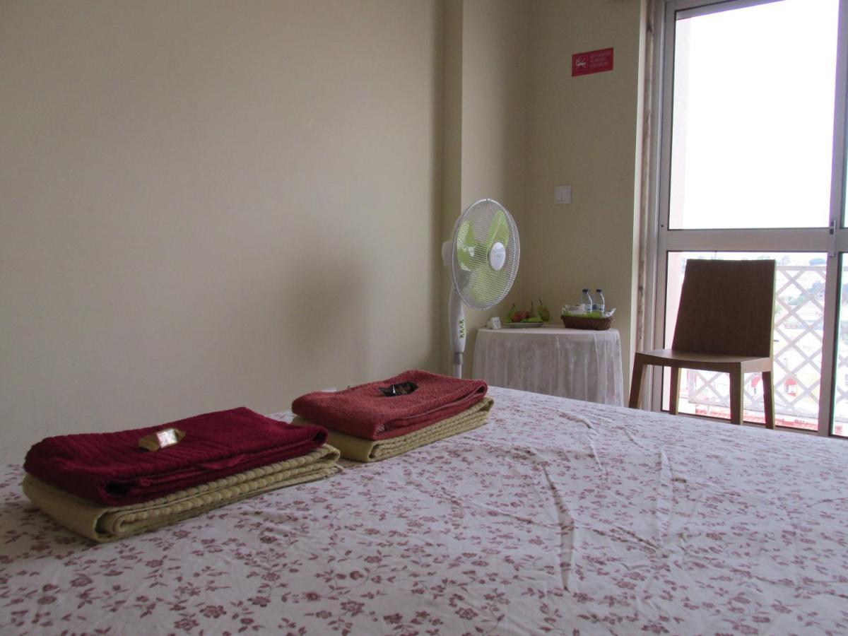 Homestay Marialva Park Seixal  Εξωτερικό φωτογραφία