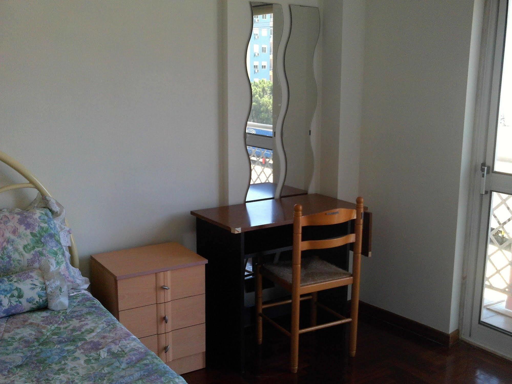 Homestay Marialva Park Seixal  Εξωτερικό φωτογραφία