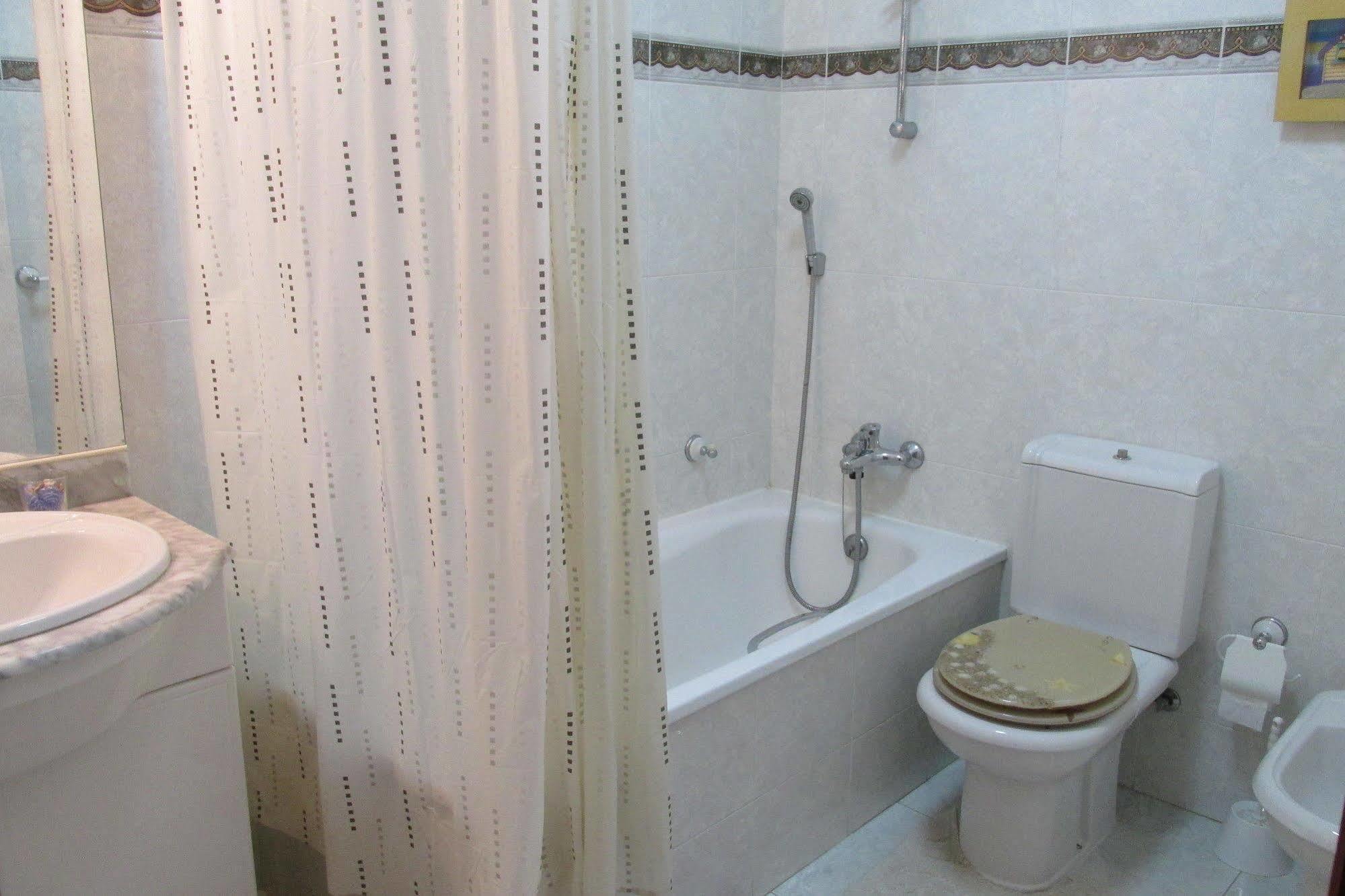 Homestay Marialva Park Seixal  Εξωτερικό φωτογραφία
