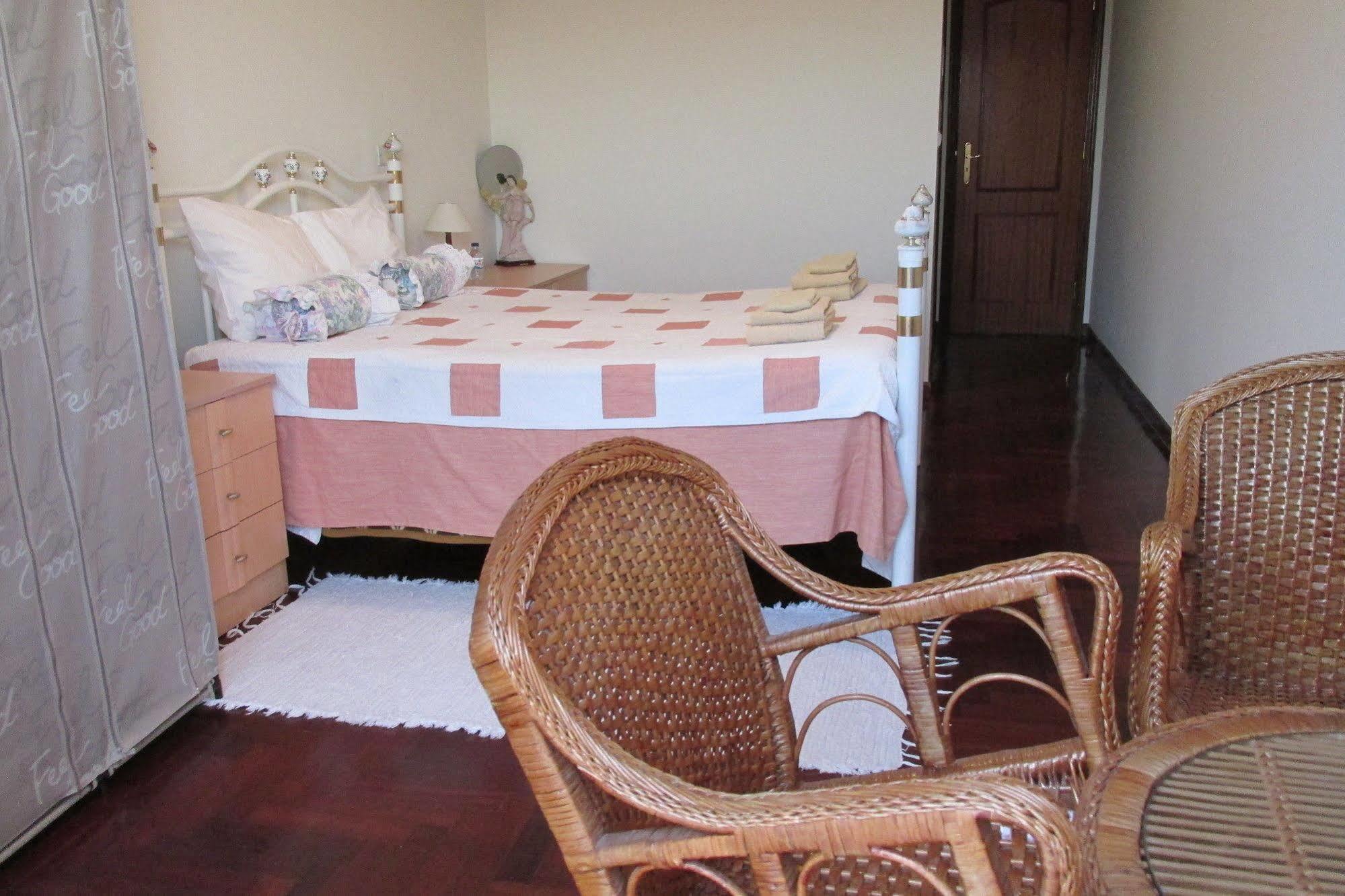 Homestay Marialva Park Seixal  Εξωτερικό φωτογραφία